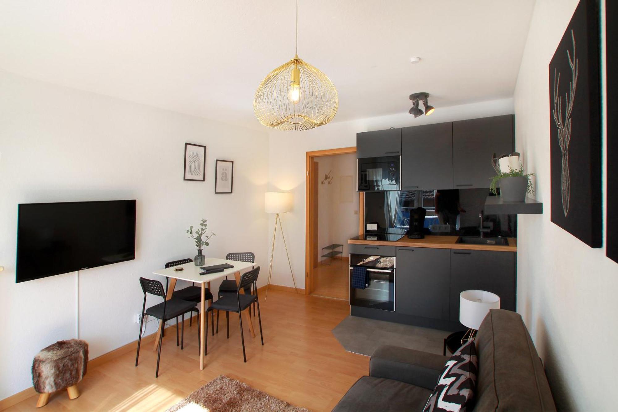 Ferienwohnung Mila Naehe Messe In ฟรีดริชส์ฮาเฟน ภายนอก รูปภาพ